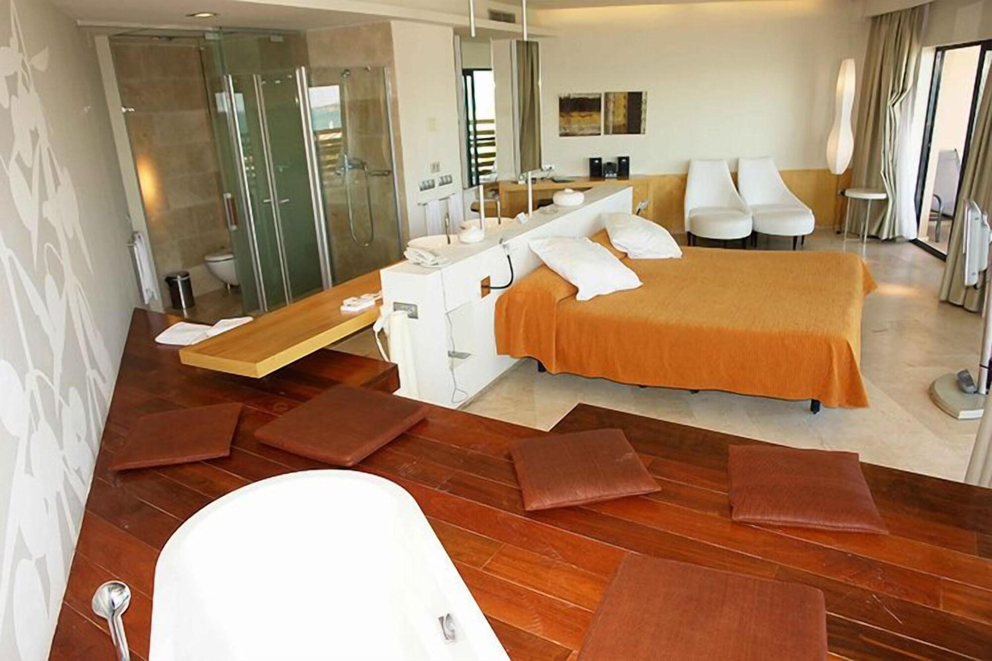 Ohtels Les Oliveres El Perello  ภายนอก รูปภาพ