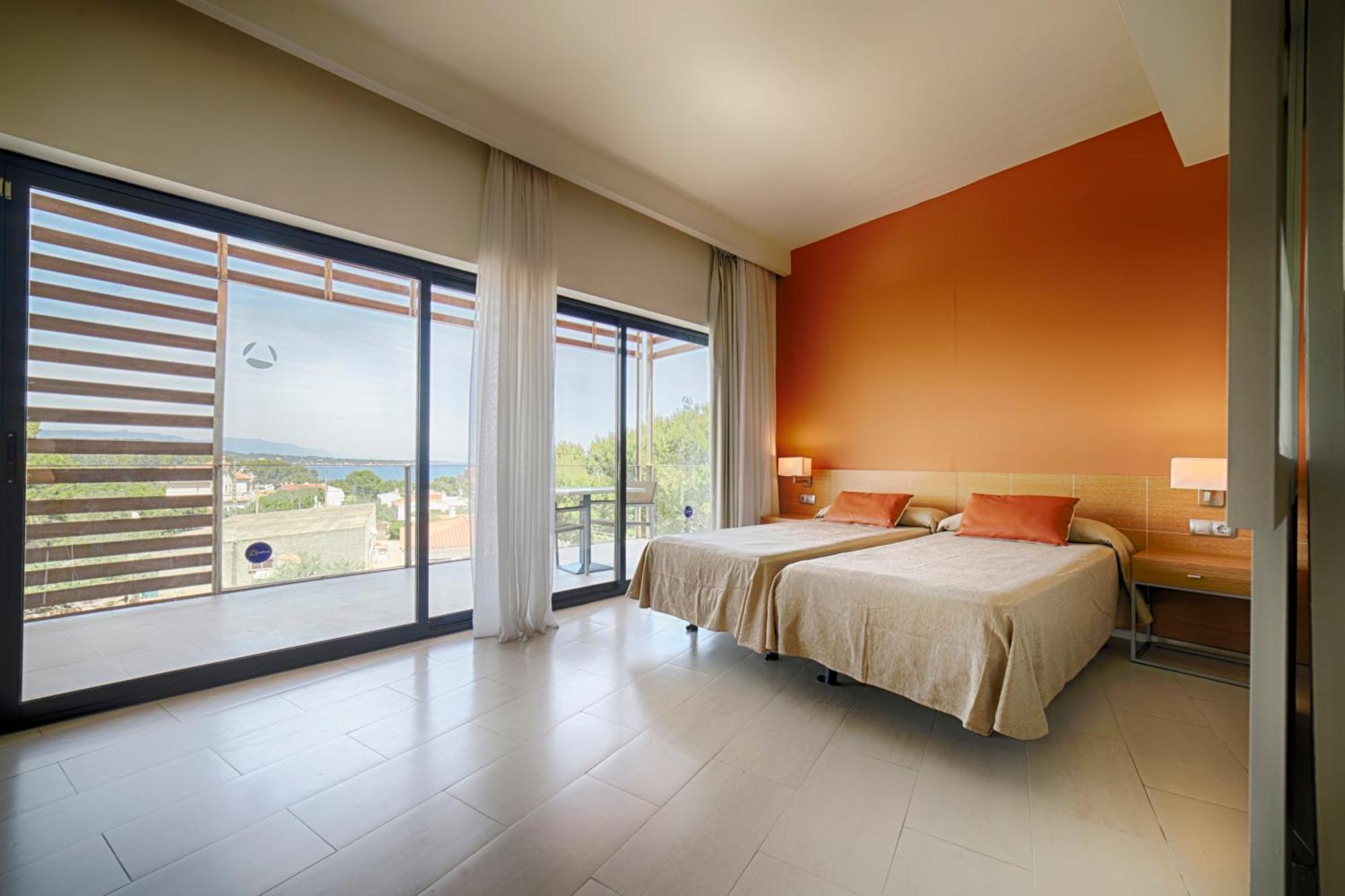 Ohtels Les Oliveres El Perello  ภายนอก รูปภาพ